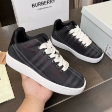 Burberry Low Shoes